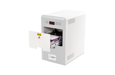Azenta 59-2000_640 Azenta 59-2000 電動半自動封盤機